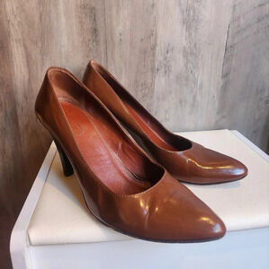 COACH Burgandy Brown Closed Toe Heels Patent Leather Women's Size 7B